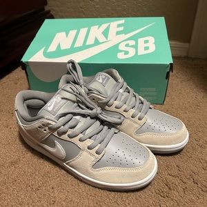 Nike dunk low sb